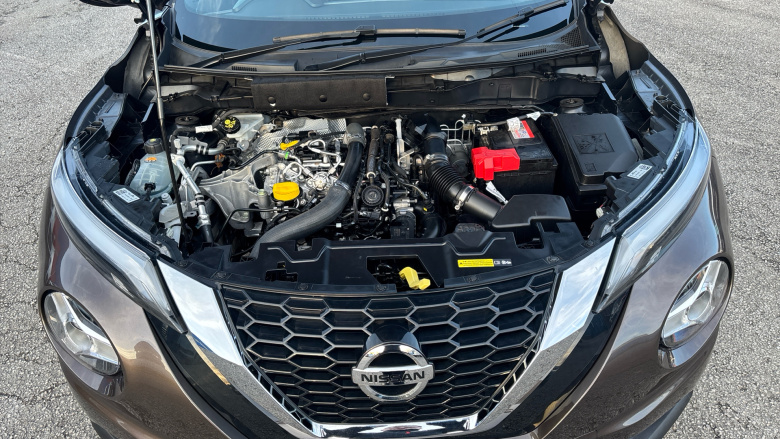 Nissan Juke 1.0 DiG-T 114 N-Connecta 5dr Petrol Hatchback